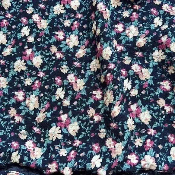 🌸3/$30🌸AMERICAN Eagle Outfitters | Floral Off  The Shoulder Top - Picture 3 of 9